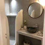 Francesca Secret Apartment *